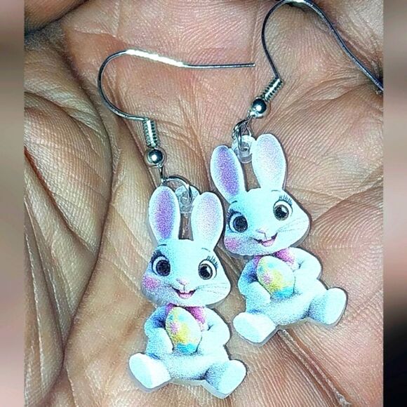 Cute Bunny Earrings - Picture 5 of 5